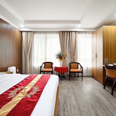 RedDoorz PremiumThe River Park Hotel Ho-Chi-Minh-Stadt Exterior foto